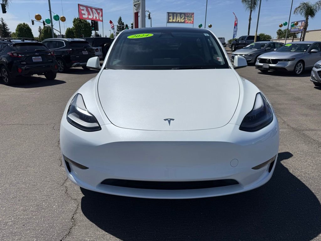 Used 2024 Tesla Model Y Long Range with VIN 7SAYGDED3RF047445 for sale in Bakersfield, CA
