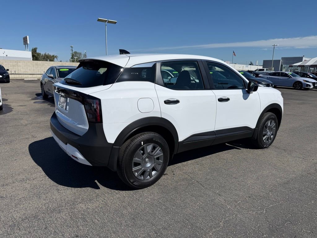 2026 Nissan Kicks S photo 5