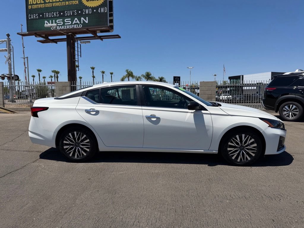 2025 Nissan Altima SV - Photo 7