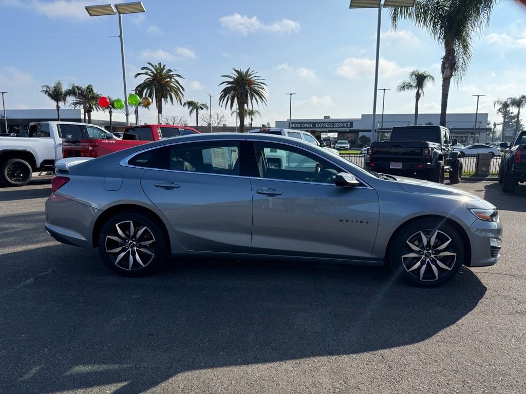 2025 Chevrolet Malibu RS photo 6