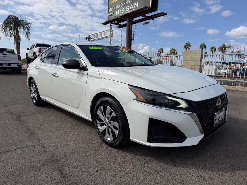 2025 Nissan Altima S FWD 