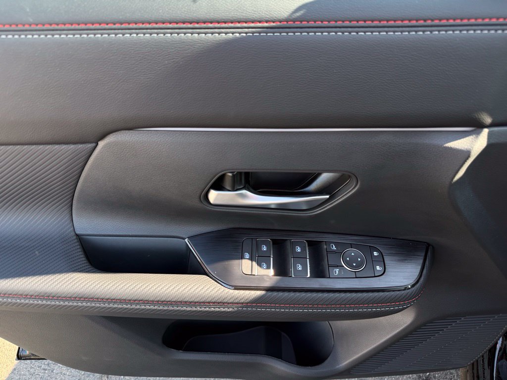 2026 Nissan KICKS SR - Photo 19