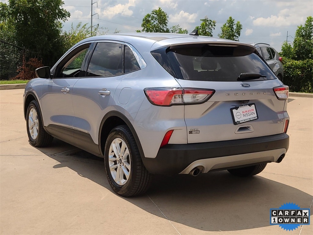 Used 2022 Ford Escape SE with VIN 1FMCU9G65NUA48797 for sale in Burleson, TX