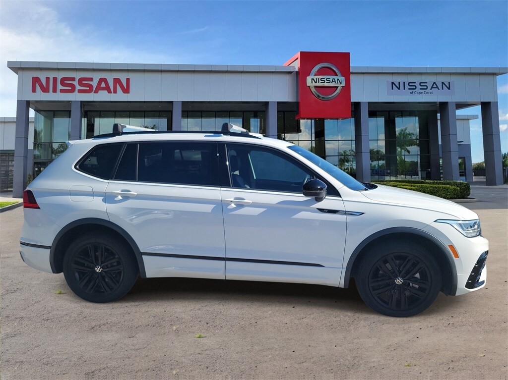 Certified 2022 Volkswagen Tiguan 2.0T SE R-Line Black SUV