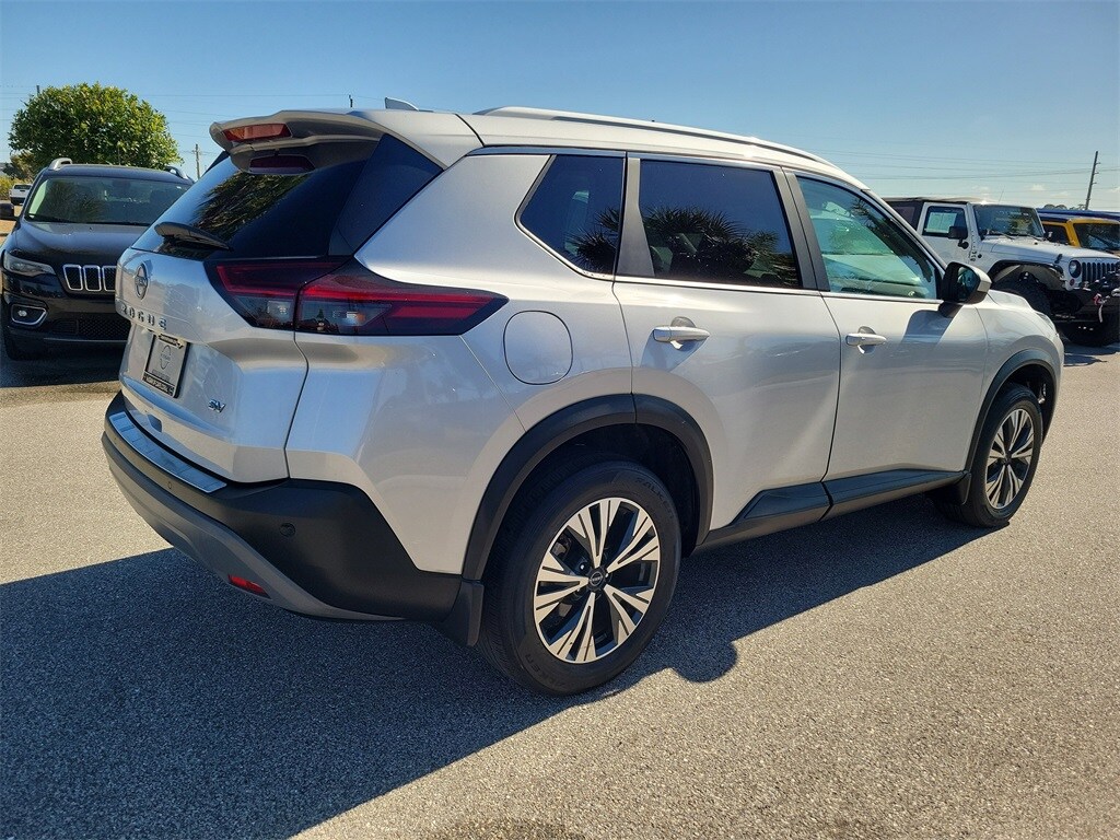 2023 Nissan Rogue SV photo 4