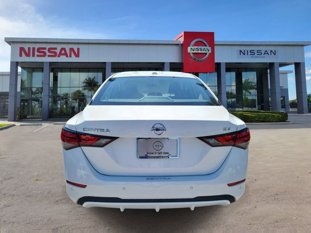 2023 Nissan Sentra SV photo 3