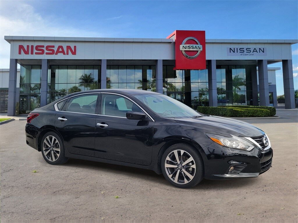 Used 2017 Nissan Altima 2.5 SR Sedan