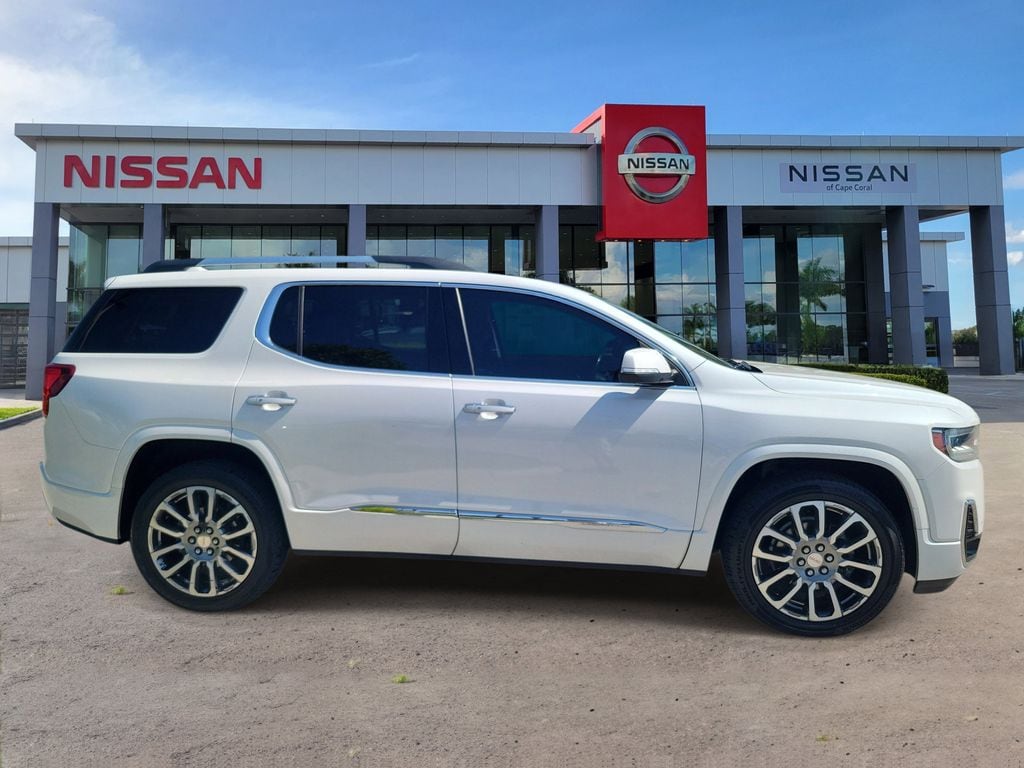 2021 Gmc Acadia Denali photo 3