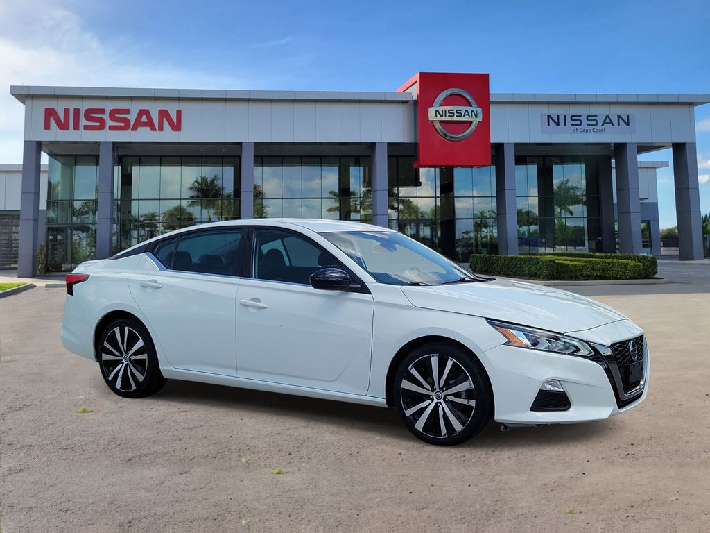 2021 Nissan Altima 2.5 SR photo 2