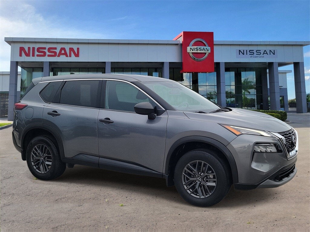 2023 Nissan Rogue S photo 2