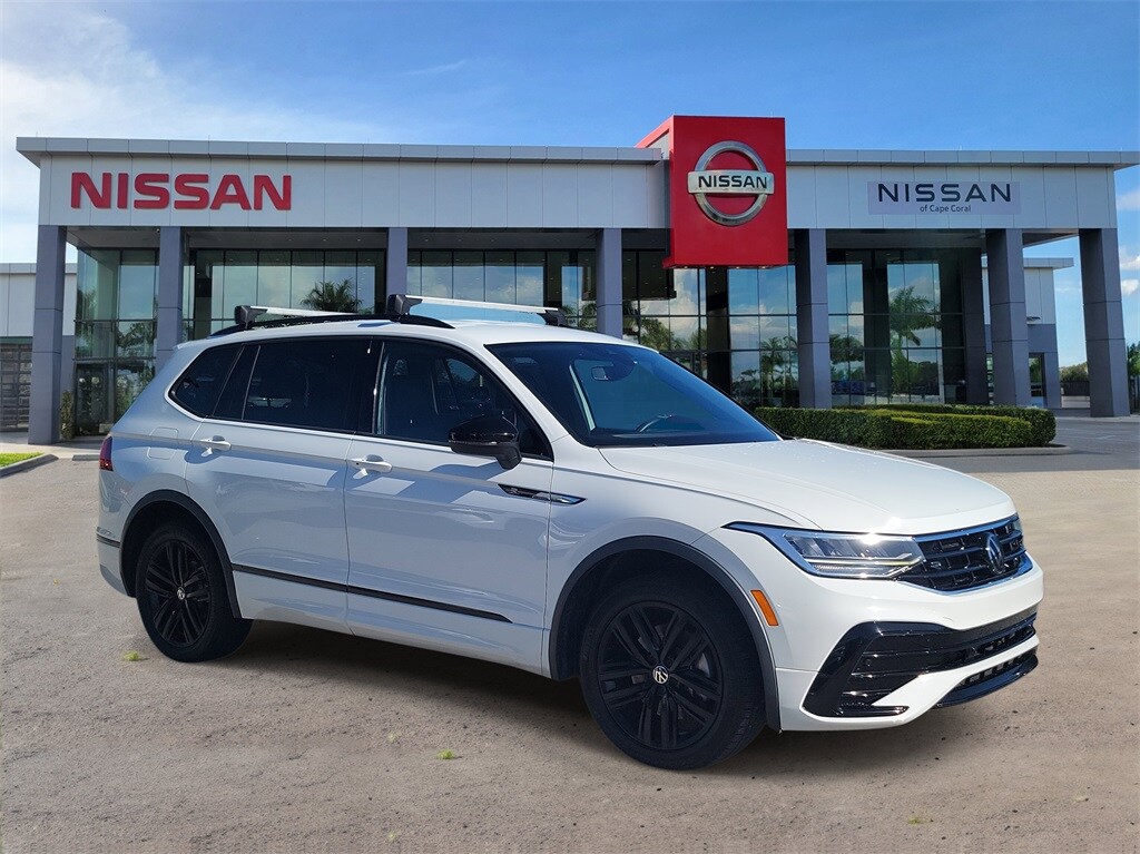 Certified 2022 Volkswagen Tiguan 2.0T SE R-Line Black SUV