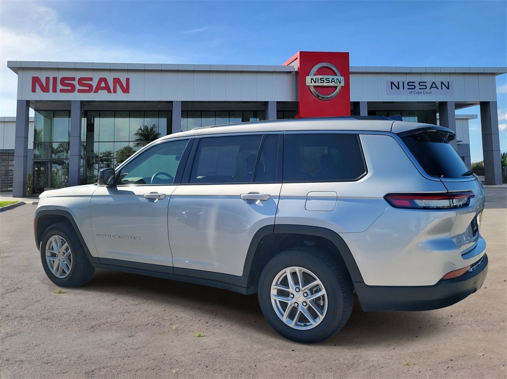 2023 Jeep Grand Cherokee L Laredo photo 4