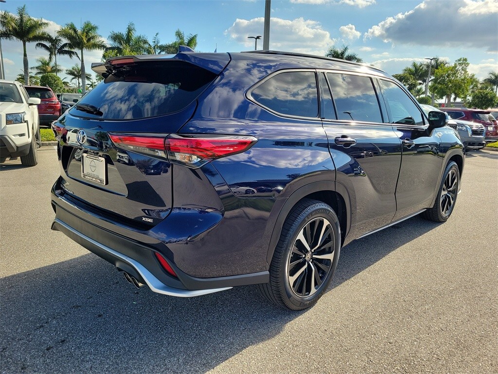 2021 Toyota Highlander XSE photo 4