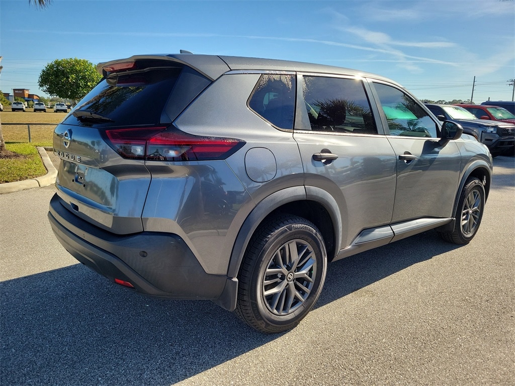 2021 Nissan Rogue S photo 3