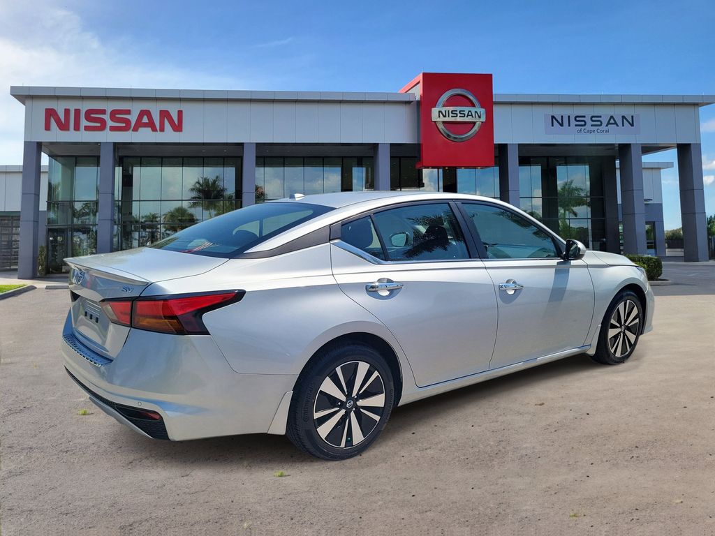 2022 Nissan Altima 2.5 SV photo 4
