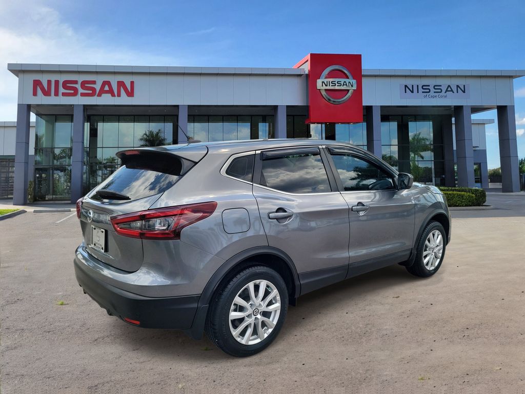 2022 Nissan Rogue Sport S photo 4