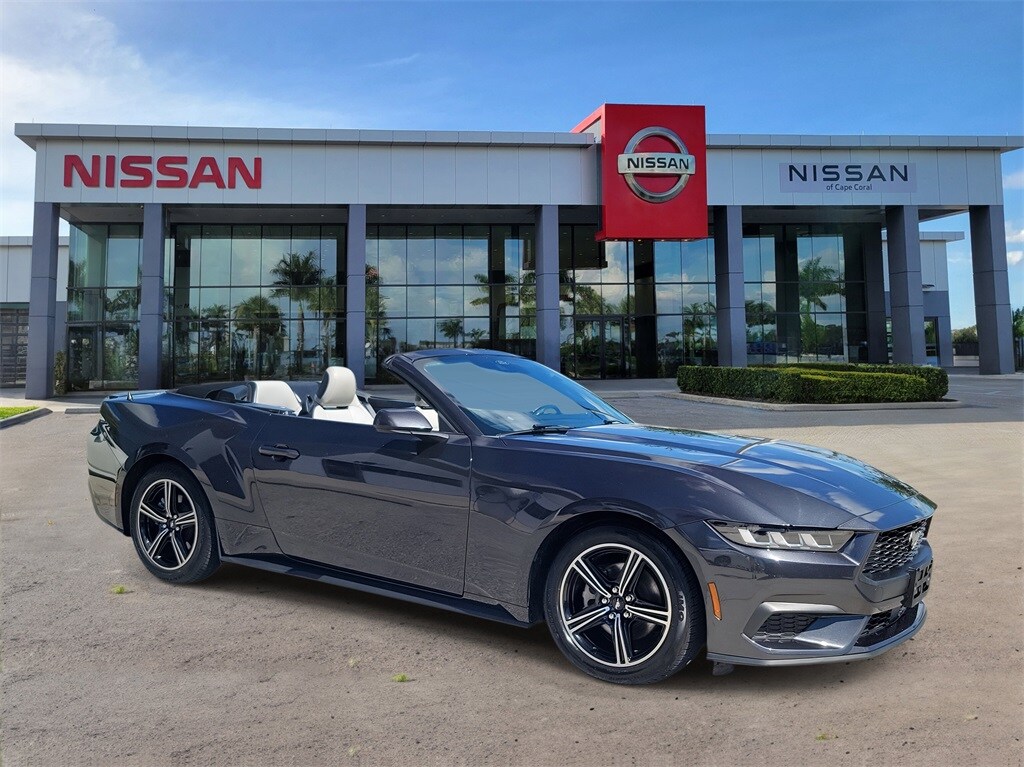 2024 Ford Mustang EcoBoost Premium Convertible photo 2