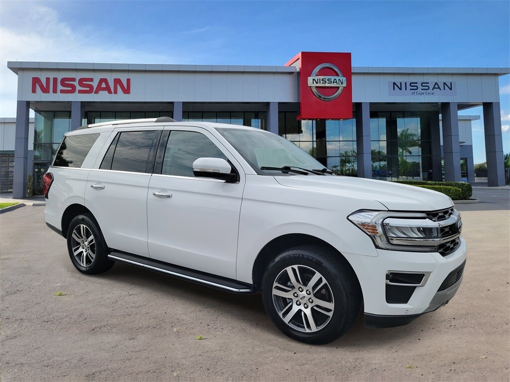 2023 Ford Expedition Limited photo 2