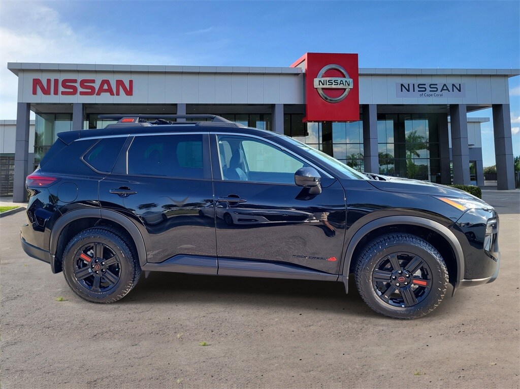 2025 Nissan Rogue photo 3