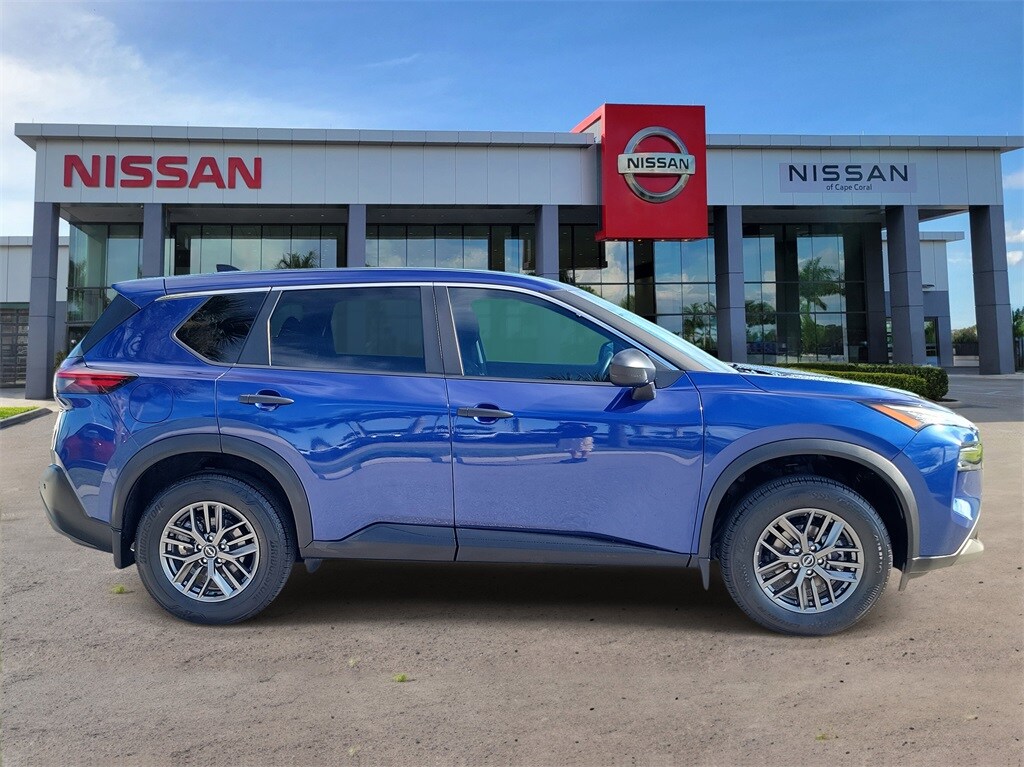 2023 Nissan Rogue S photo 3