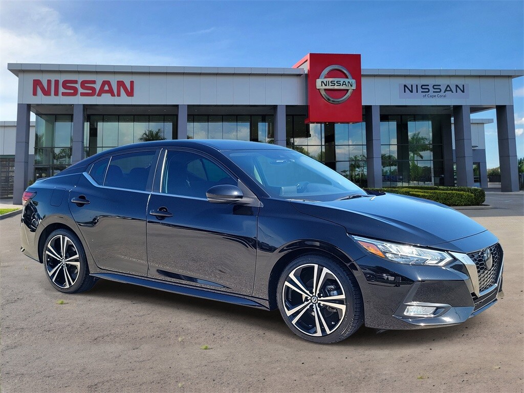 2023 Nissan Sentra SR photo 2