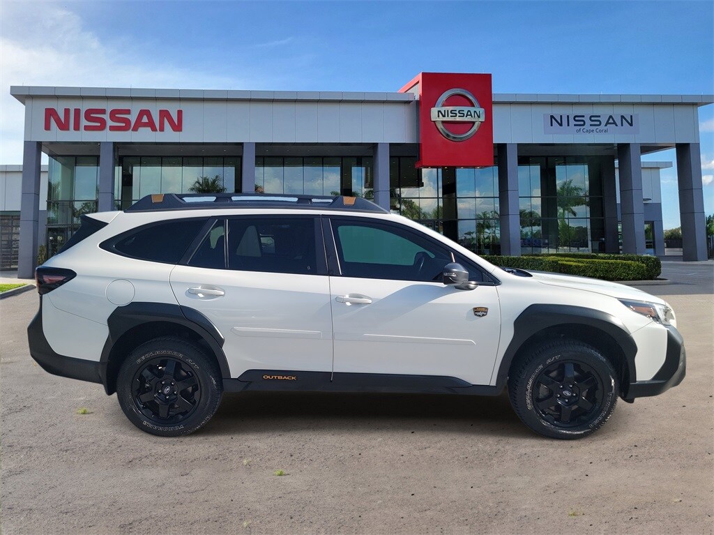 2022 Subaru Outback Wilderness photo 2