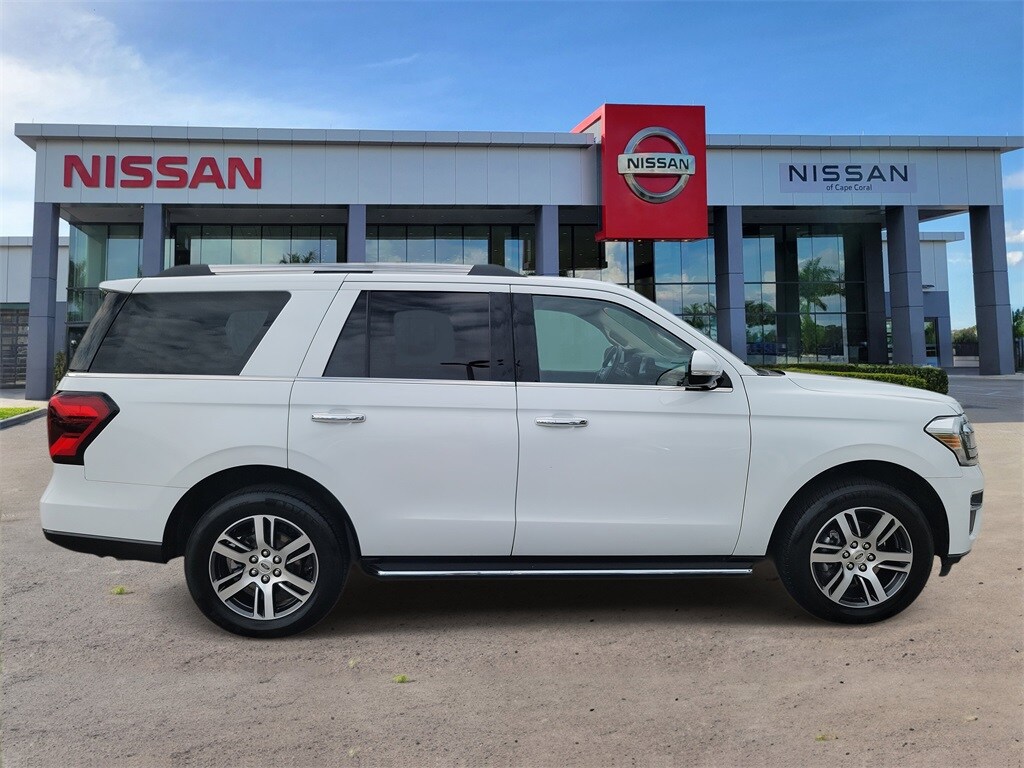 2023 Ford Expedition Limited photo 3