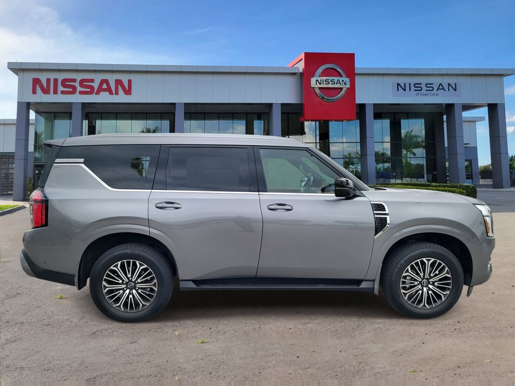 2025 Nissan Armada SL photo 3