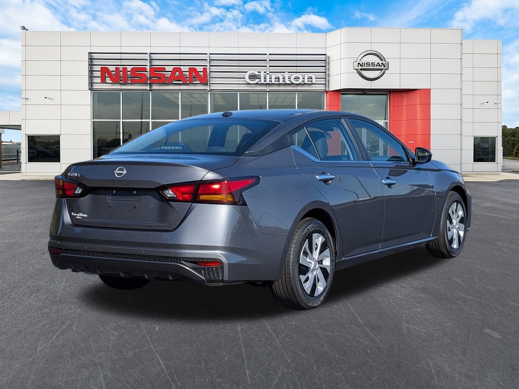 Certified 2025 Nissan Altima S Sedan