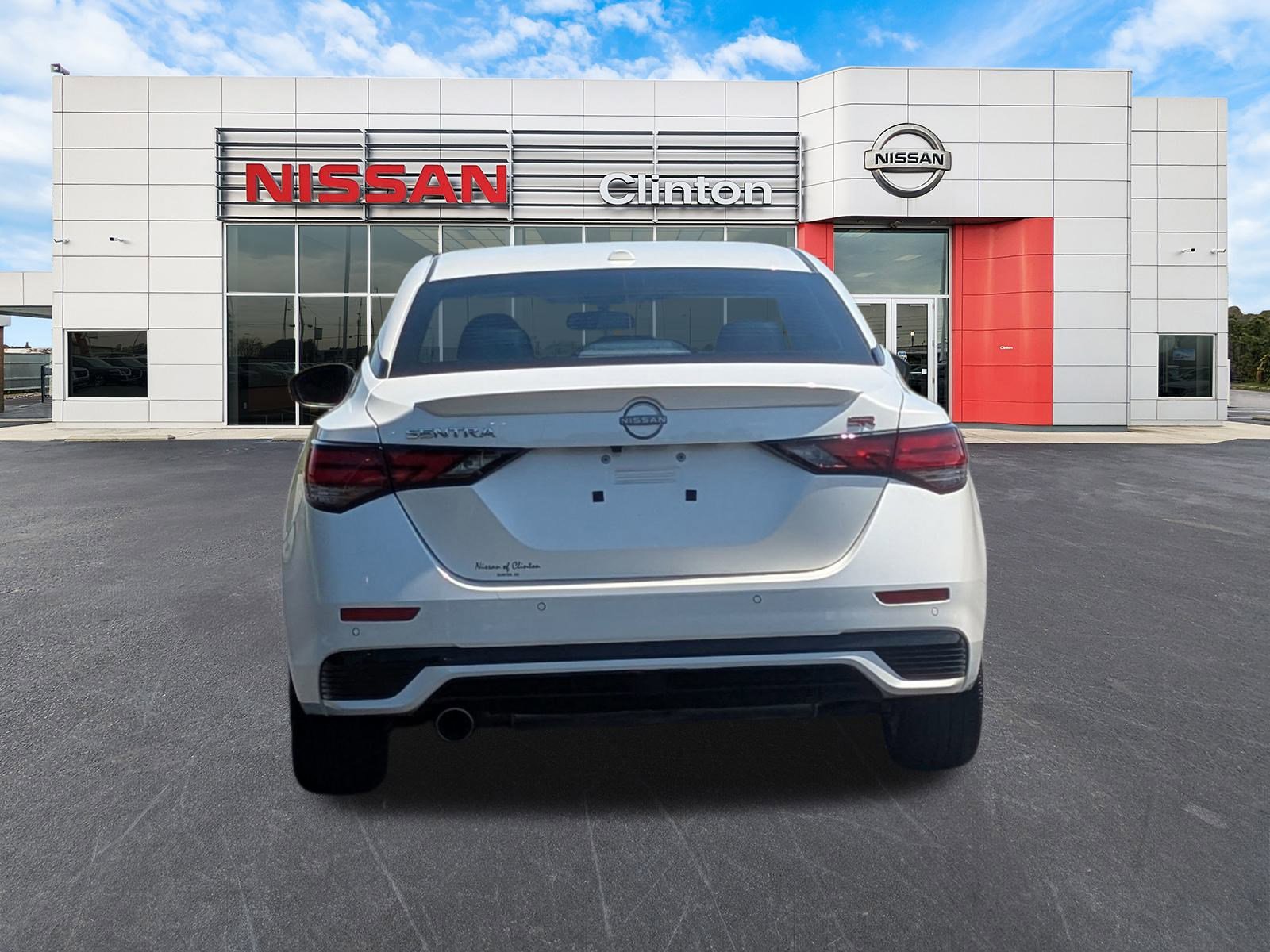 2024 Nissan Sentra SR photo 4