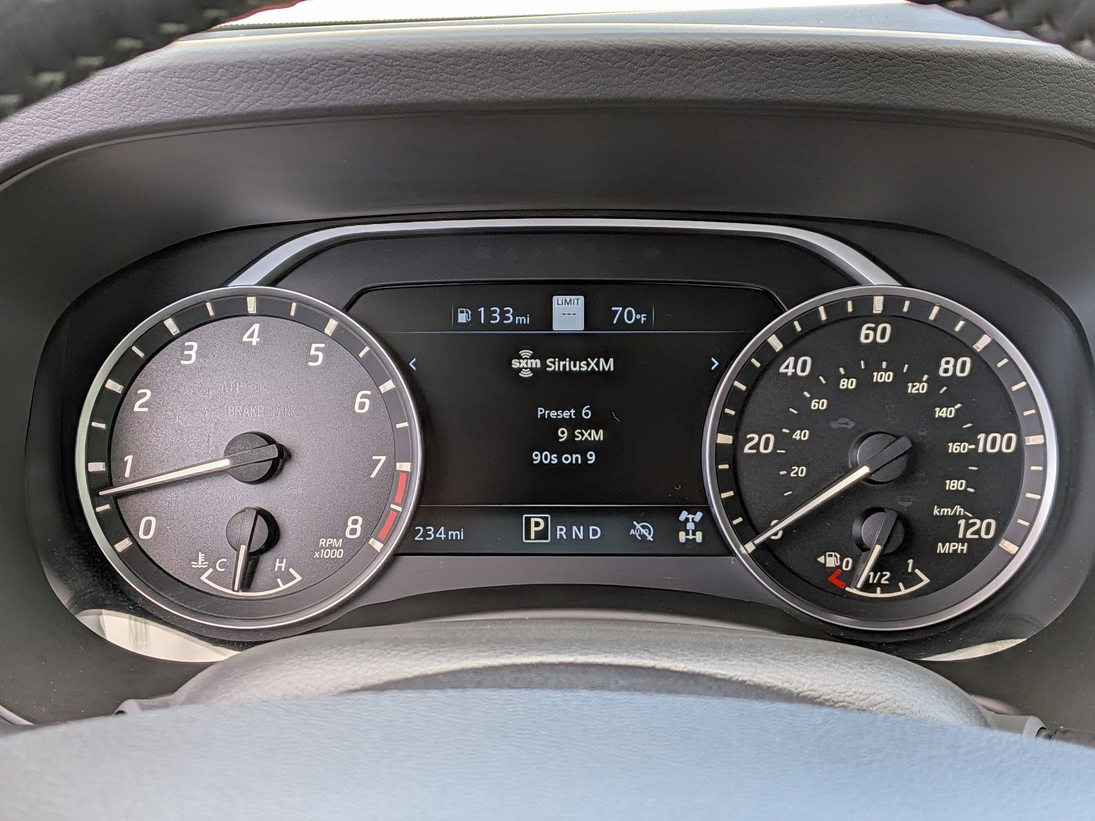 2025 Nissan Frontier SL - Photo 18