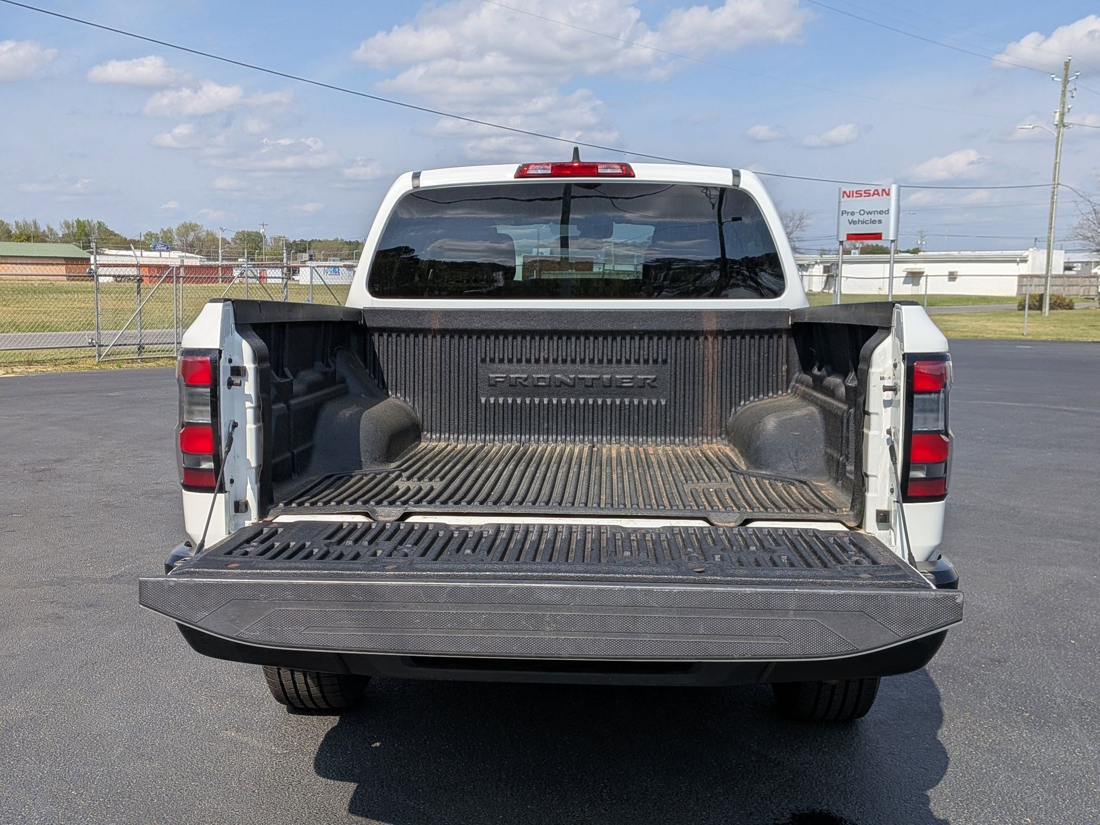 2022 Nissan Frontier S - Photo 28