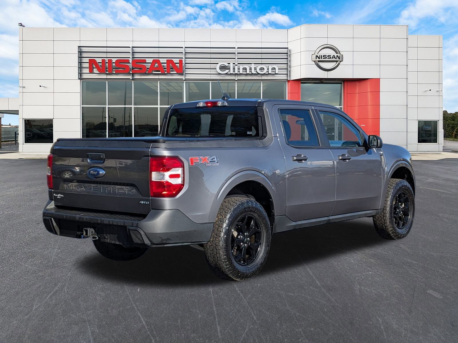 2023 Ford Maverick XLT Lariat photo 3