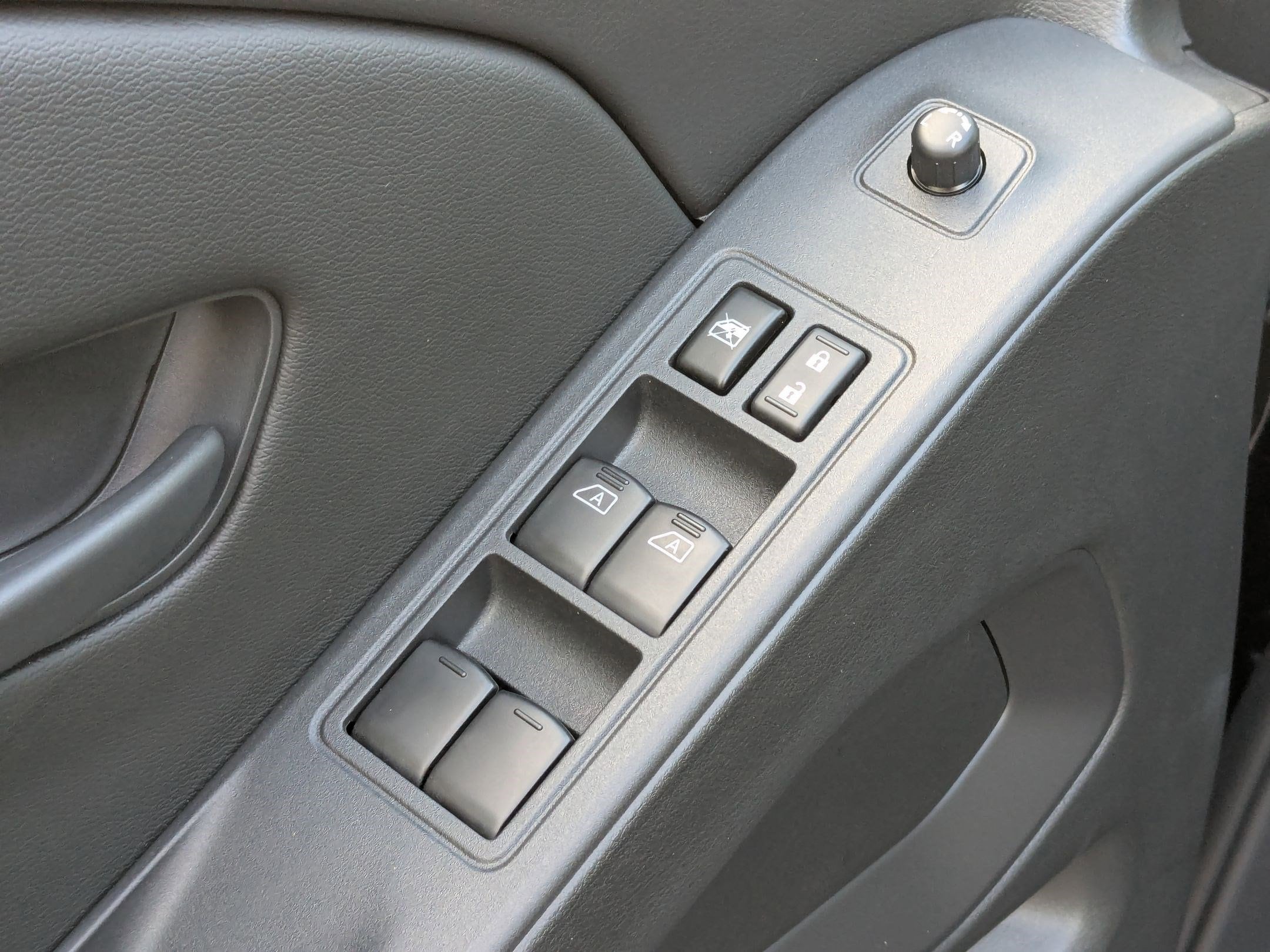 2026 Nissan Frontier SV - Photo 11