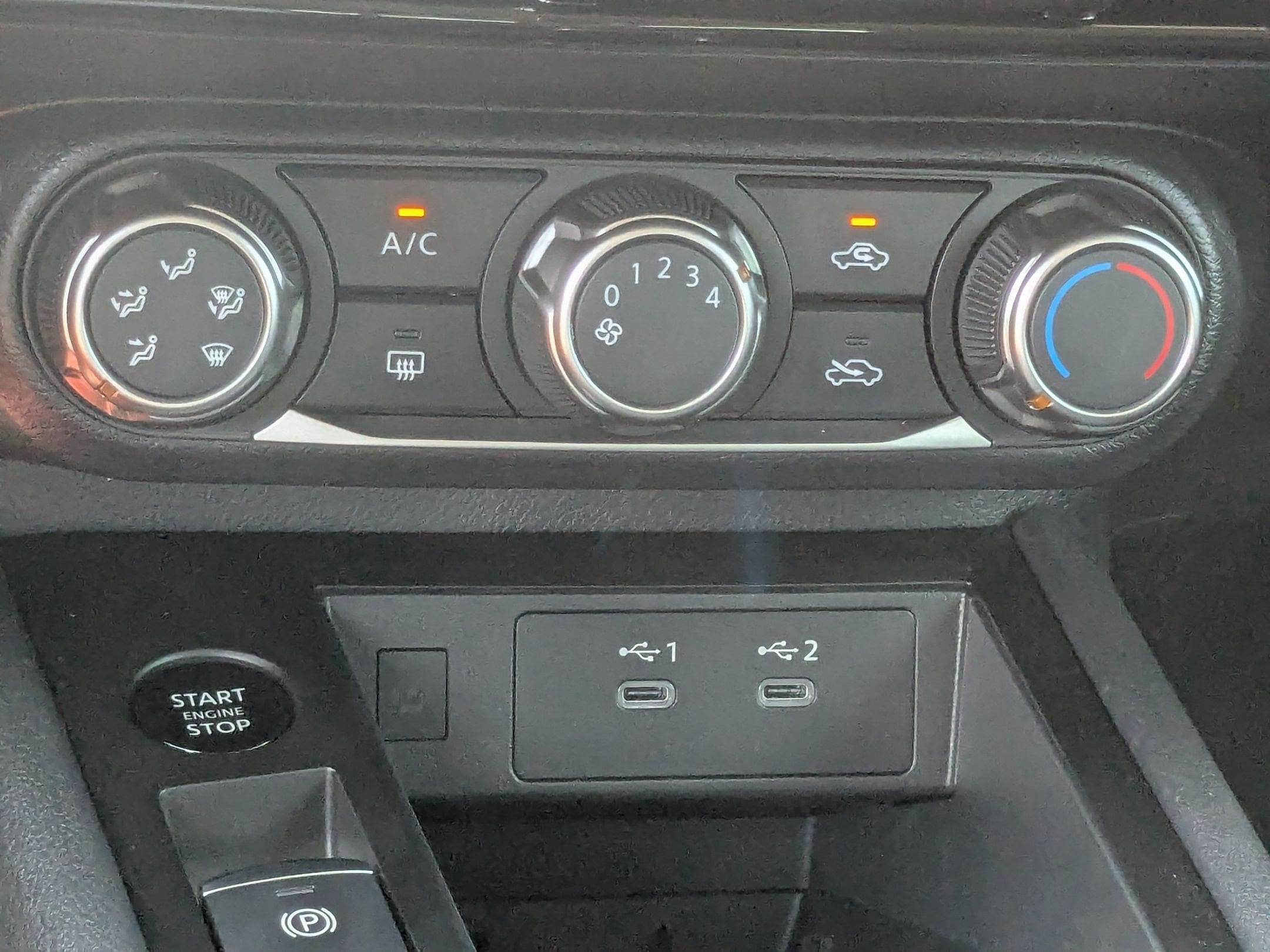 2025 Nissan Kicks SV - Photo 22