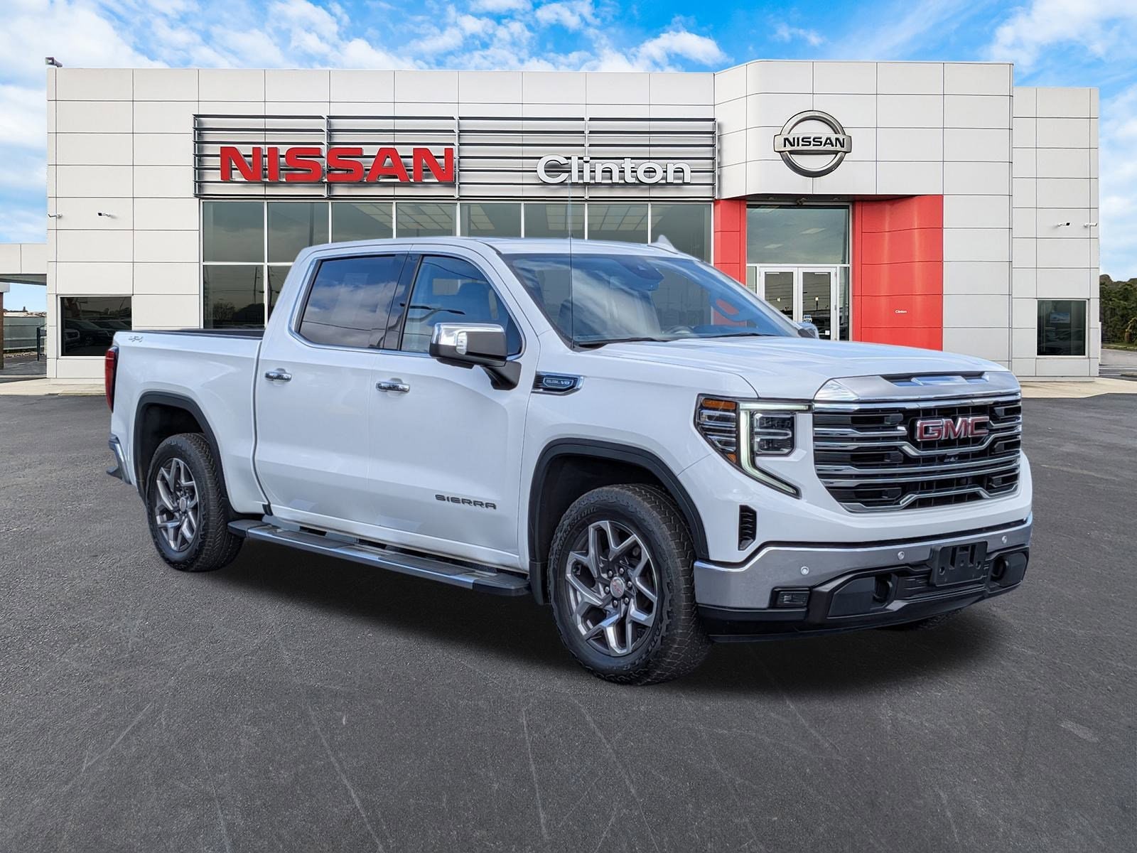 2022 GMC Sierra 1500 SLT's photo
