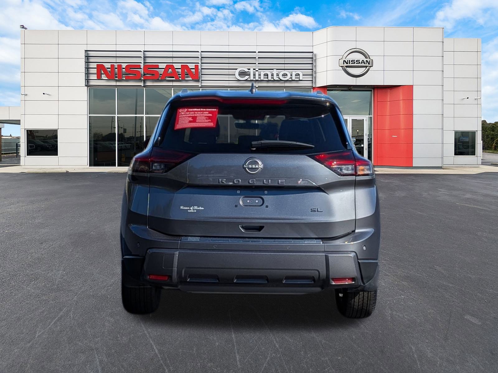 2024 Nissan Rogue SL photo 3