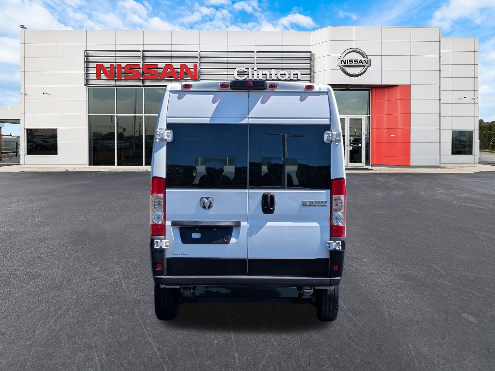 2023 Ram ProMaster 2500 photo 3