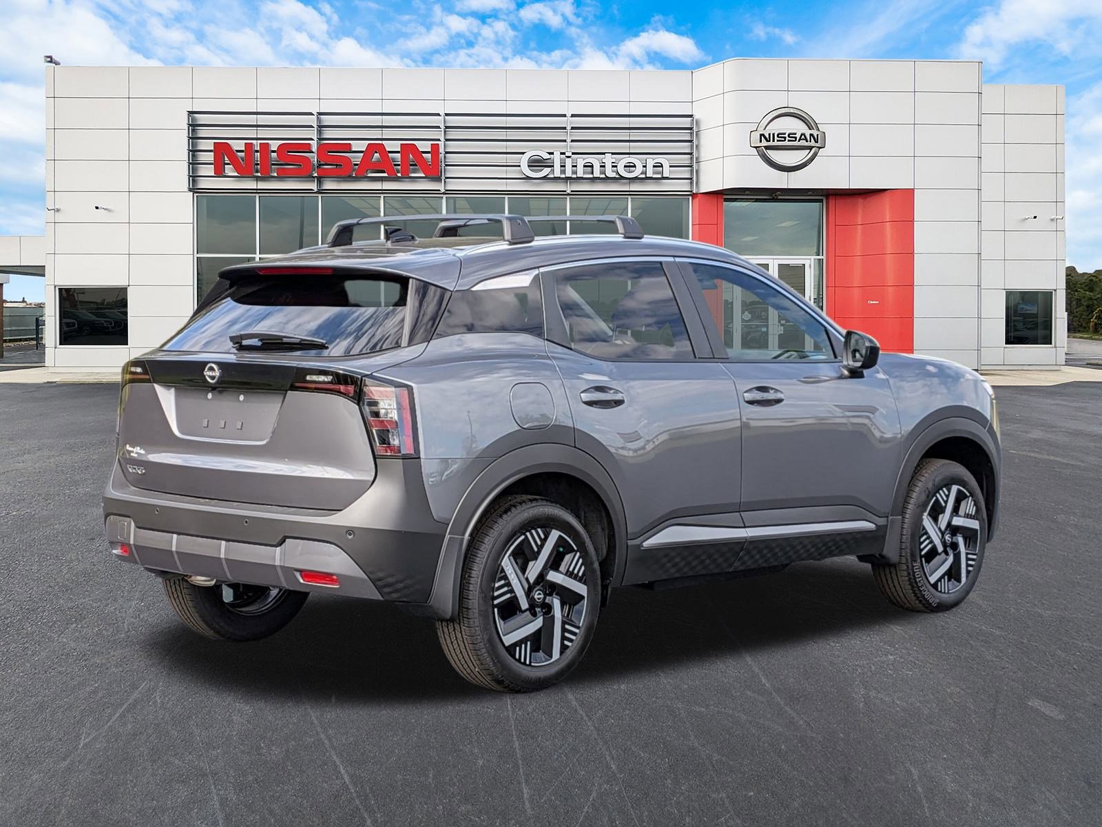 2026 Nissan Kicks SV photo 2