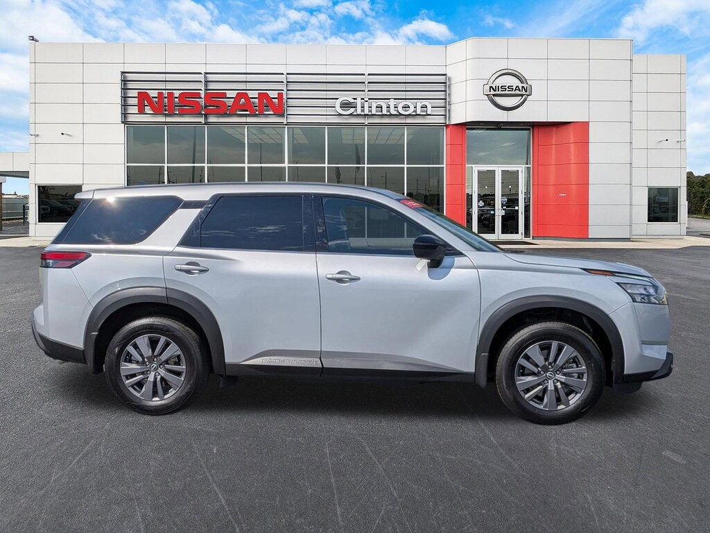 Certified 2025 Nissan Pathfinder S SUV