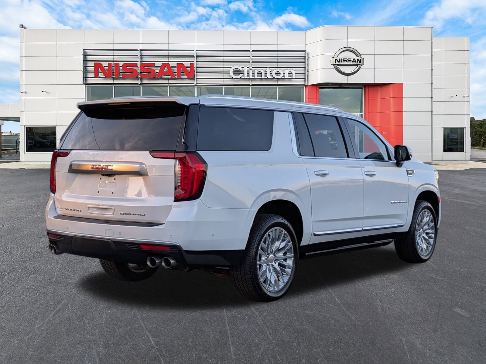 2024 Gmc Yukon XL Denali photo 2