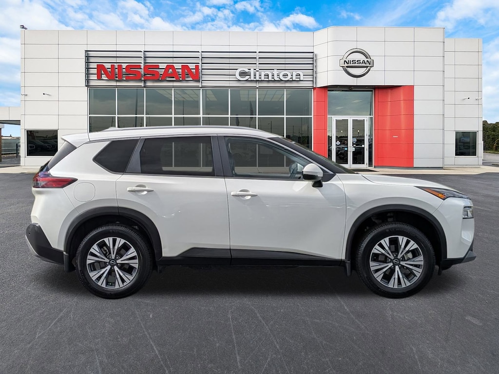 Certified 2022 Nissan Rogue SV SUV