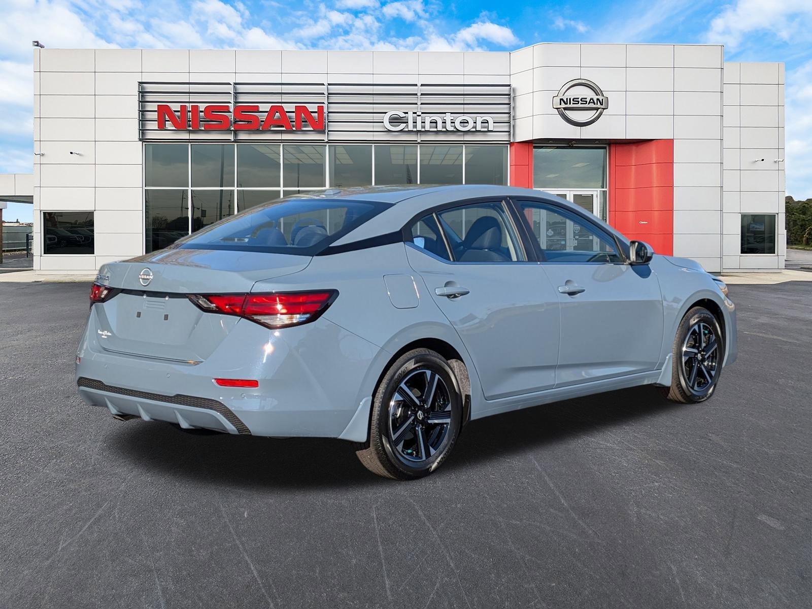 2025 Nissan Sentra SV photo 3