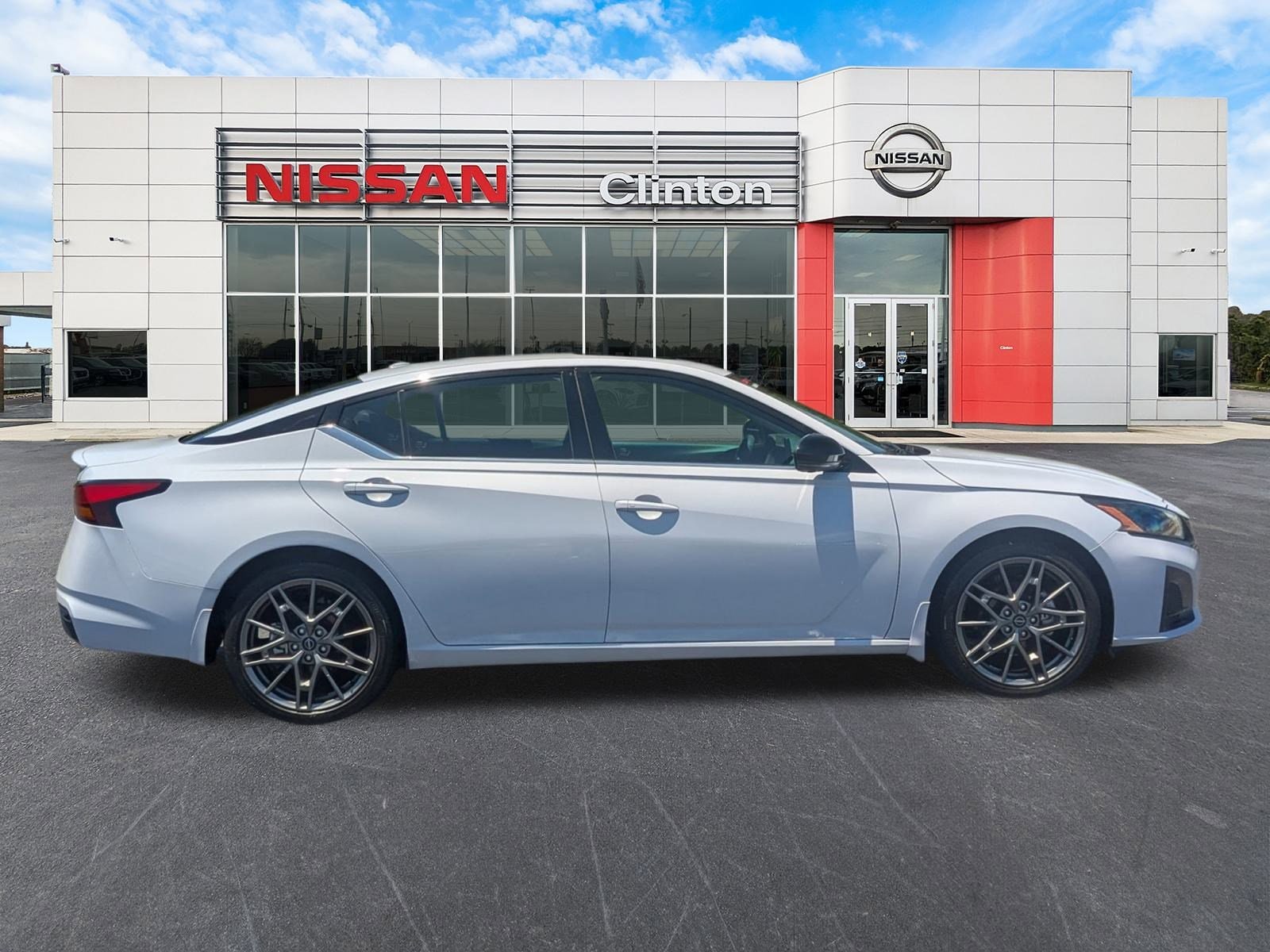 Certified 2023 Nissan Altima SR with VIN 1N4AL4CV2PN346385 for sale in Clinton, NC