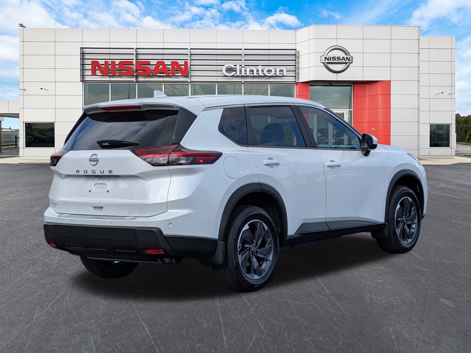 2026 Nissan Rogue SV photo 2