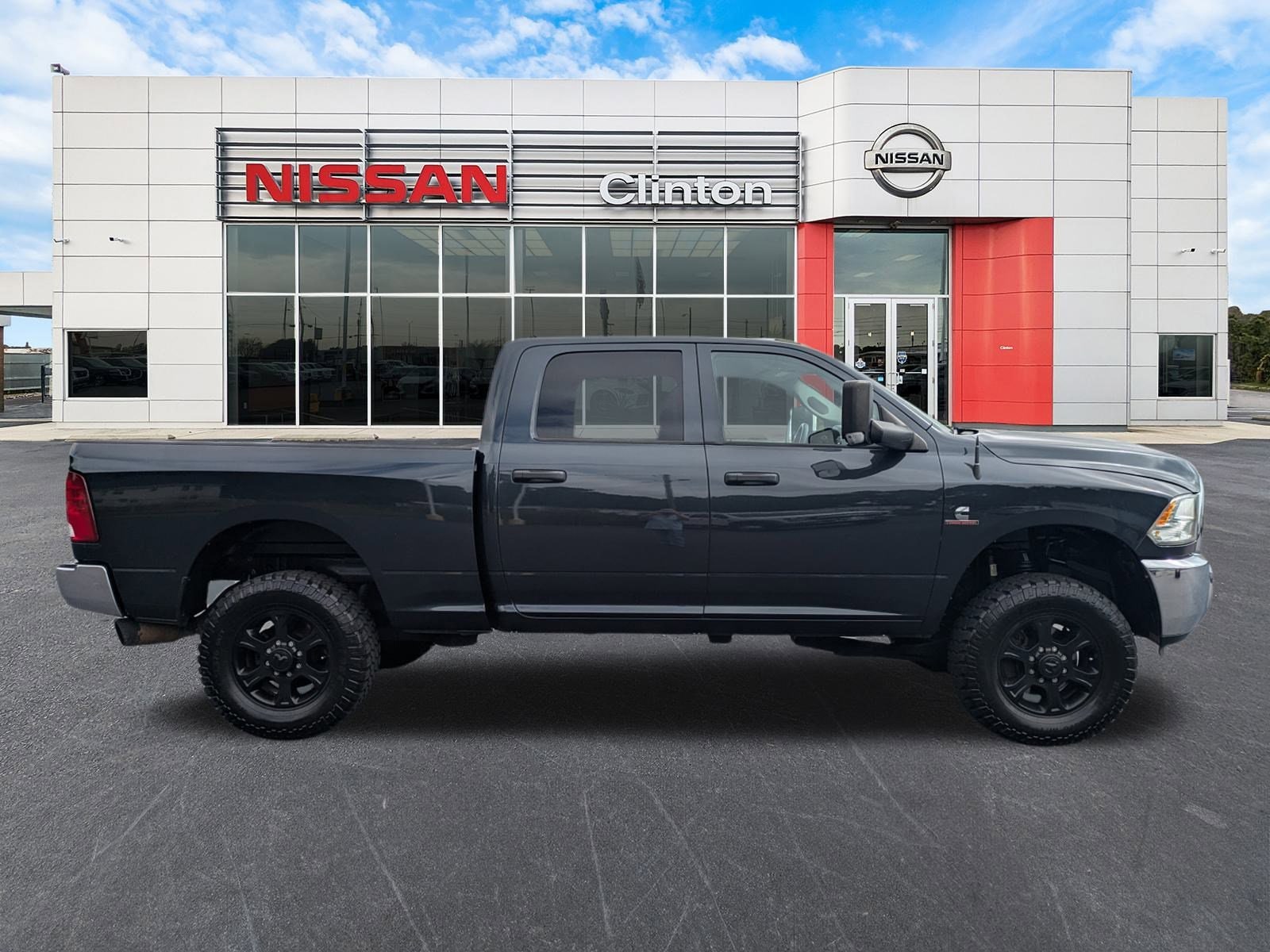 Used 2016 RAM Ram 2500 Pickup Tradesman with VIN 3C6UR5CL9GG173037 for sale in Clinton, NC