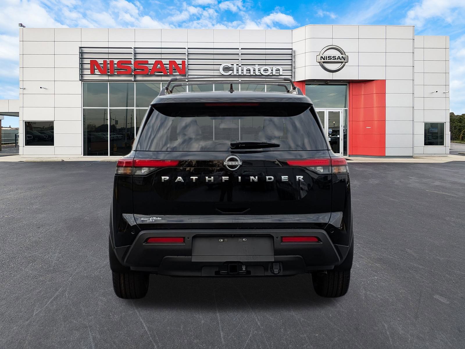 2025 Nissan Pathfinder SV photo 3