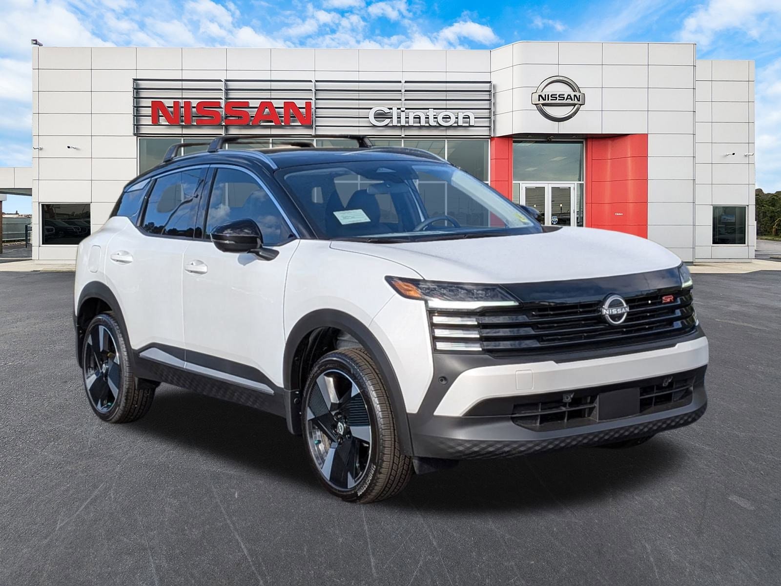 2026 Nissan KICKS SR's photo