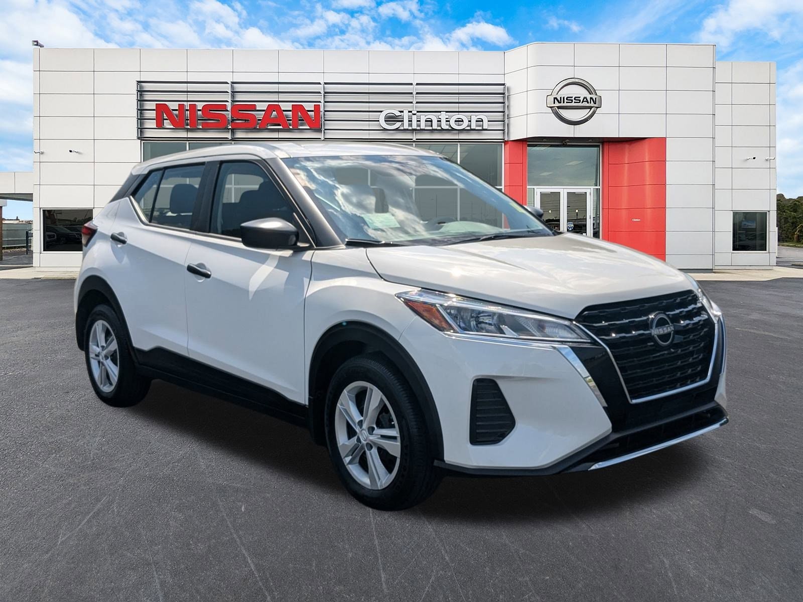 2025 Nissan KICKS PLAY