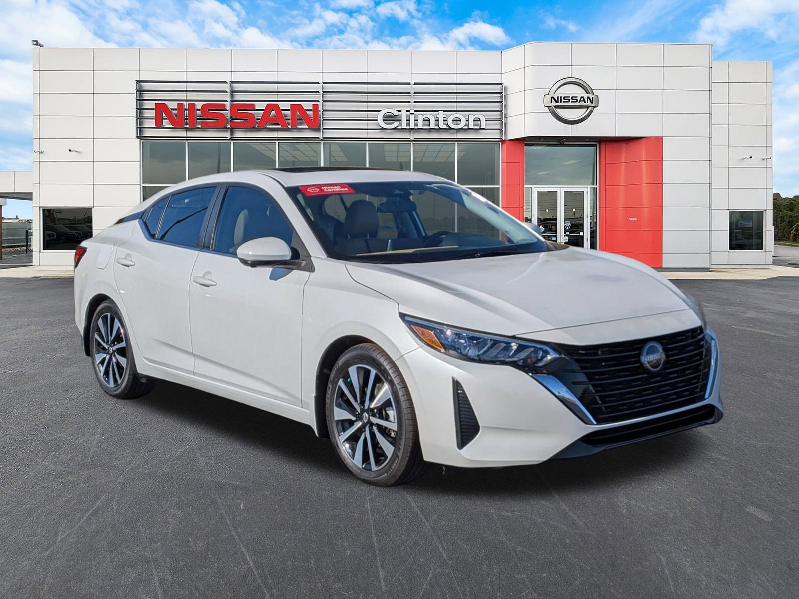 2024 Nissan Sentra SV's photo